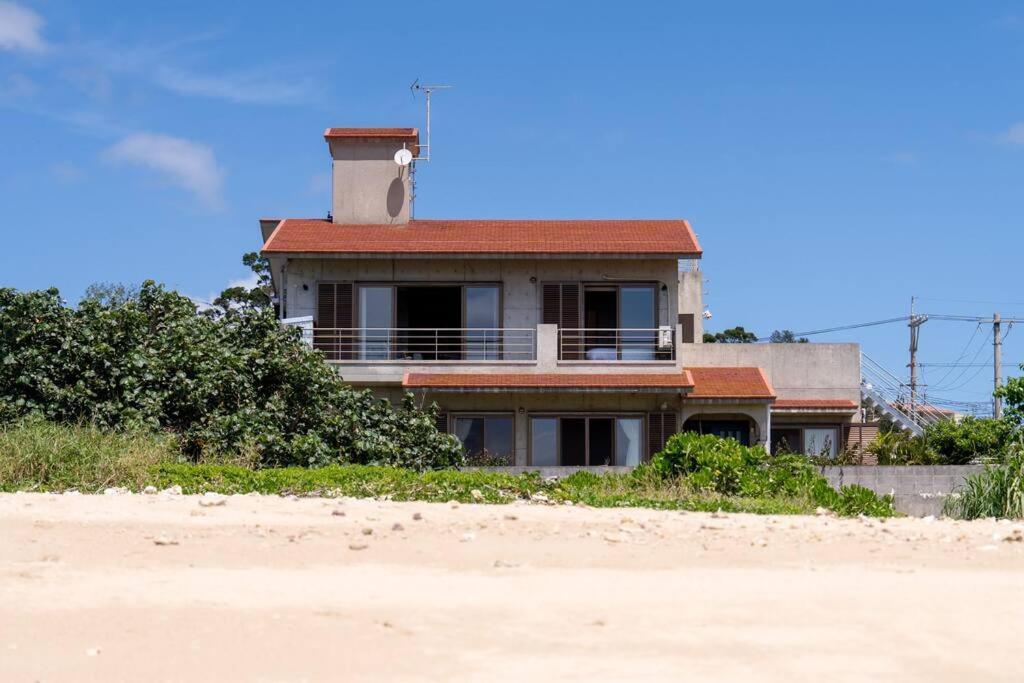 ヴィラ カエルラ Nago Exterior photo